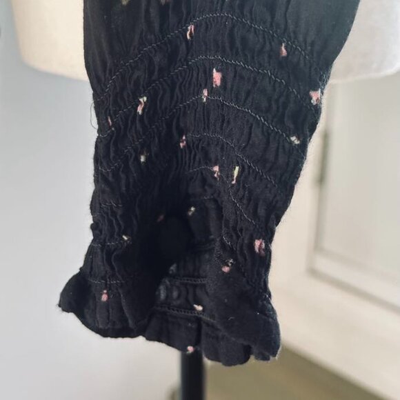 Cloth & Stone for Anthropologie Black Floral Blouse With Smocked Sleeves – US M - Picture 4 of 7